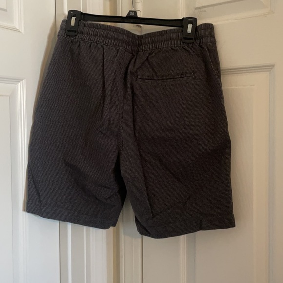 Shorts - Picture 3 of 3